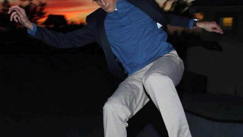 Tony Hawk as Larry David is pretty, pretty, pretty good.